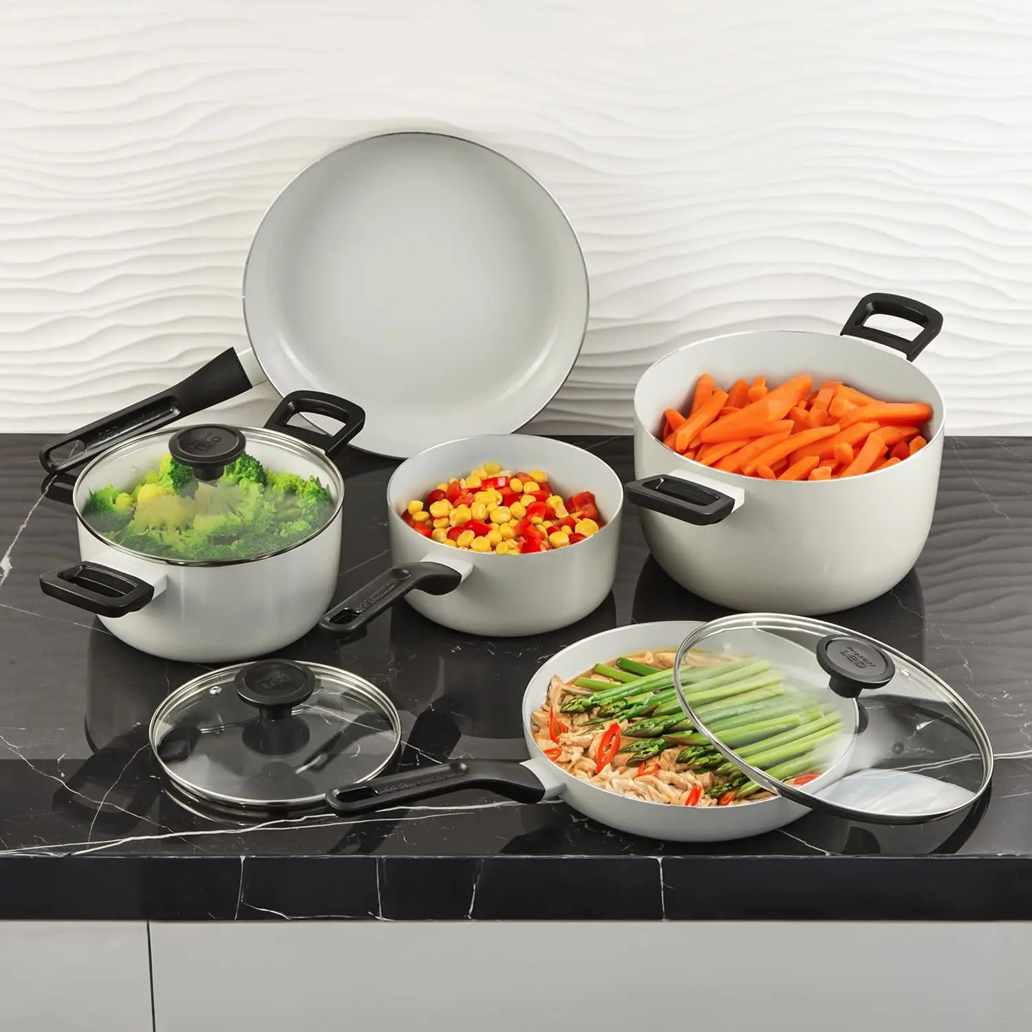 Berghoff Leo Glints 8Pc Nonstick Ceramic Cookware Set With Glass Lids Recycled Aluminum Ceragreen Non-Toxic Coating Stay-Cool