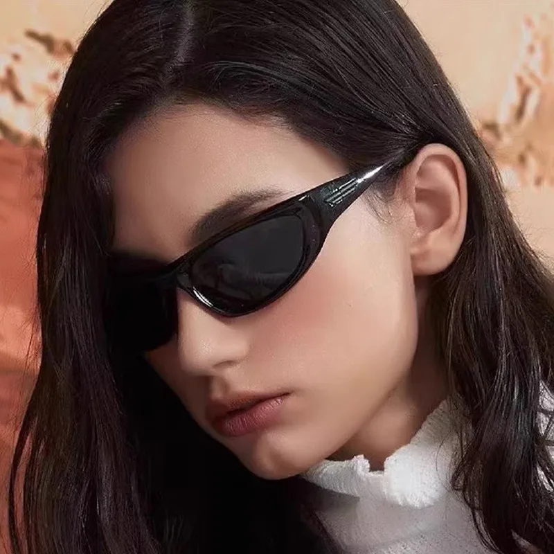 Y2K Sunglasses Women Punk Fashion Wraparound Glasses Men Luxury Brand Designer Goggles Vintage Gothic Shades