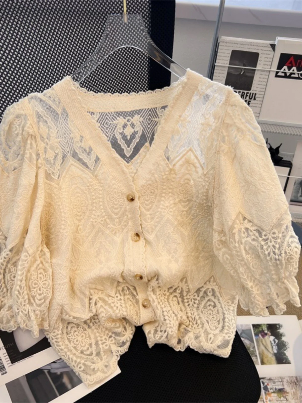 

plus Size Women's Lace Splice Hollow out Shirt Summer New Loose Bubble Sleeve V-Neck Top Korean Style Embroidered Short Sleeve