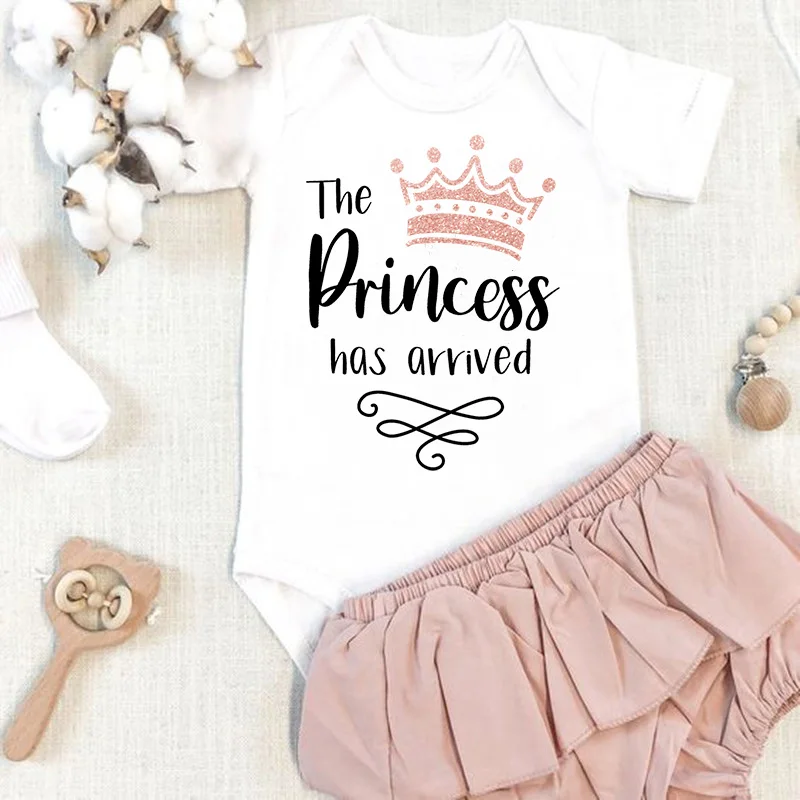 The Princess Has Arrived Baby Bodysuit Baby Girls Short Sleeve Clothes Romper Newborn Crown Print Jumpsuit Infant Shower Gifts