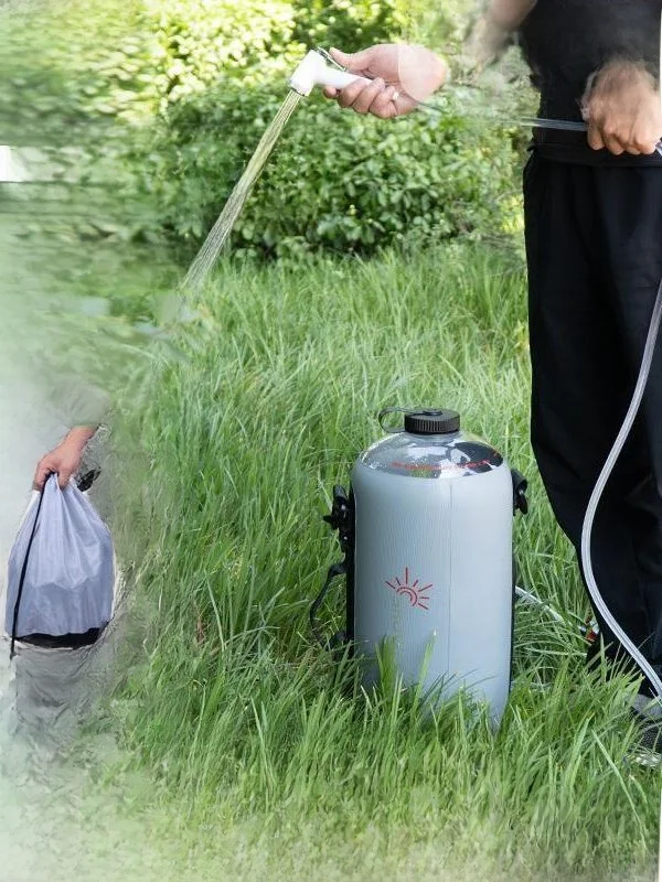 sac-de-douche-portable-d'exterieur-grande-capacite-sac-d'eau-pour-lavage-des-mains-indispensable-pour-le-camping-et-les-voyages-en-pvc-10l