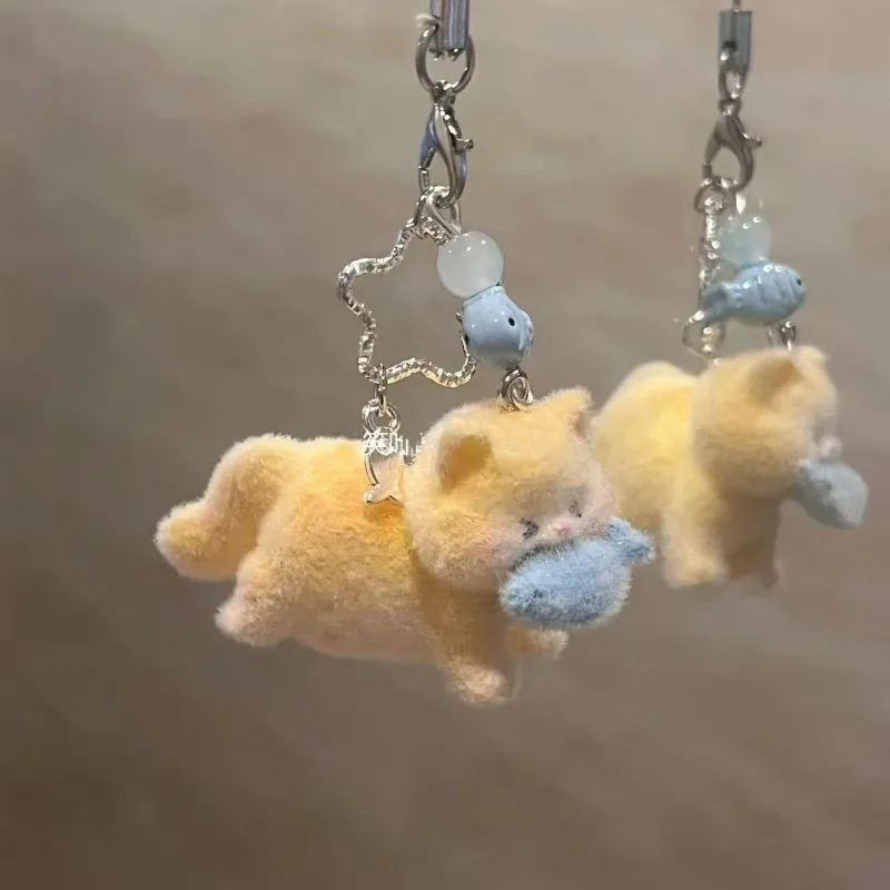 Chubby Orange Kitten Eating Fish Keychain Kawaii Flocked Resin Cat Bag Pendant Phone Strap Gift Keychains Accessory