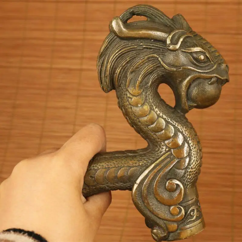 Chinesische alte Bronze hand geschnitzte Krücken kopf Drachens tatue Figur zu Fuß sti Kopf Drachenkopf