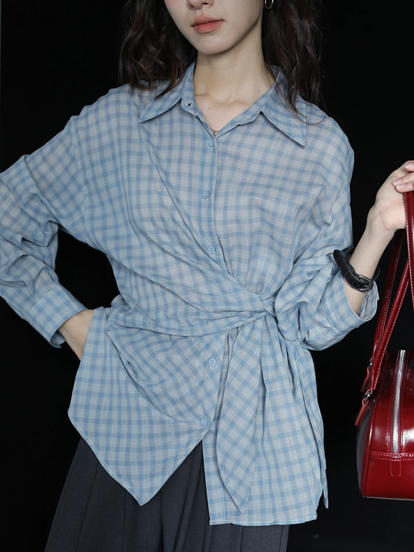 

Корейская женская рубашка в синюю клетку в стиле ретро с длинными рукавами, дизайн с зауженной талией, стиль для повседневной носки, летний хлопковый топ с защитой от солнца