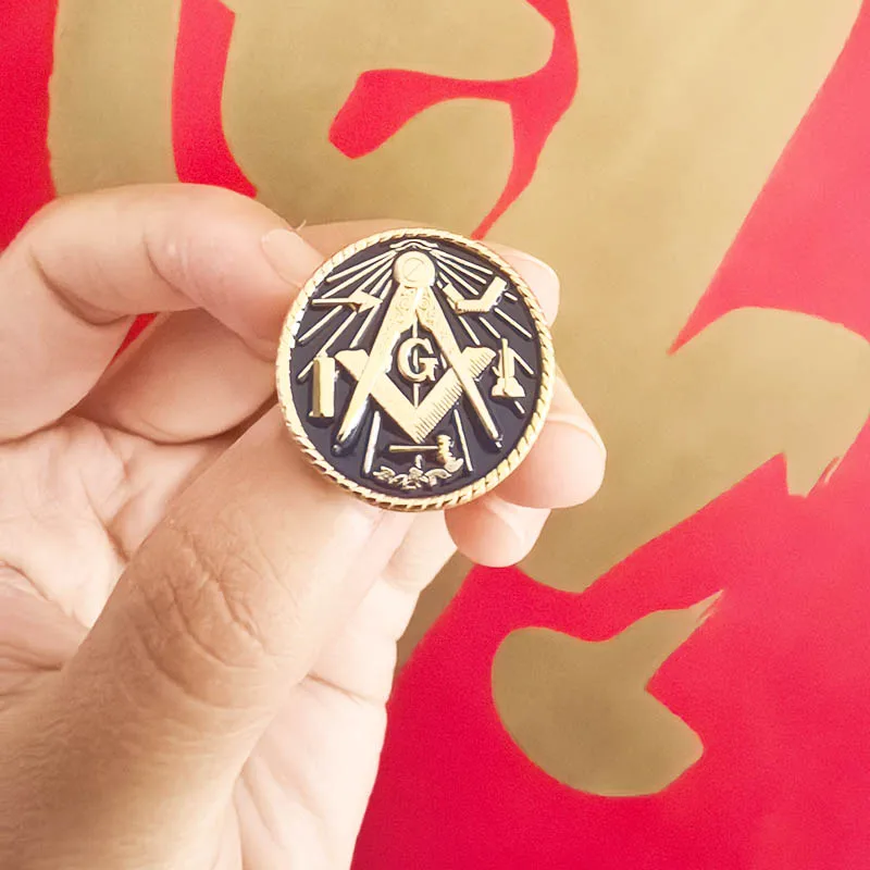 

100pcs wholesale Blue Soft Enamel Square and Compass Tools Masonic Lapel Pin and Brooch Metal Badge Masons