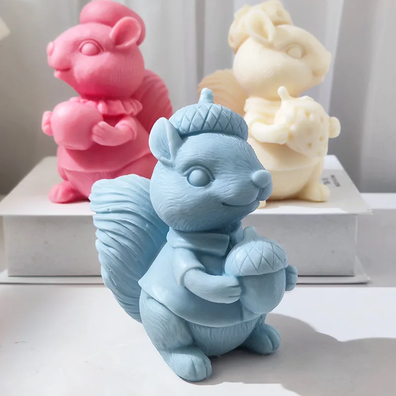 

Large 4.72inch Fruit Holding Squirrel Candle Soap Silicone Mold 3D Aromatherapy Cake Decoration Mould