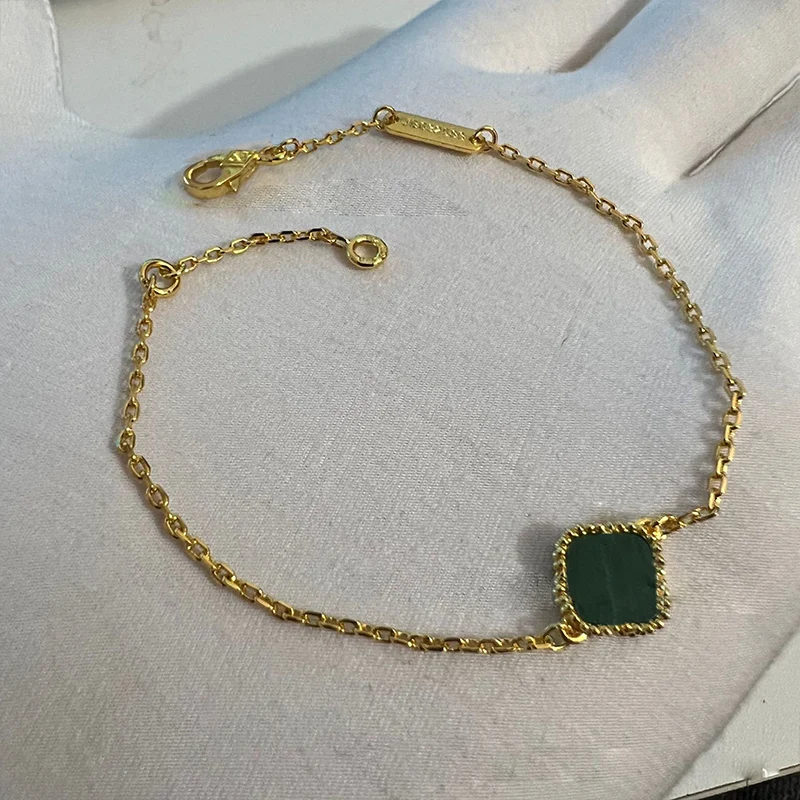 

Женский браслет из стерлингового серебра 925 пробы с квадратным изумрудным цирконом, изысканные роскошные ювелирные изделия высокого класса, женский ювелирный подарок