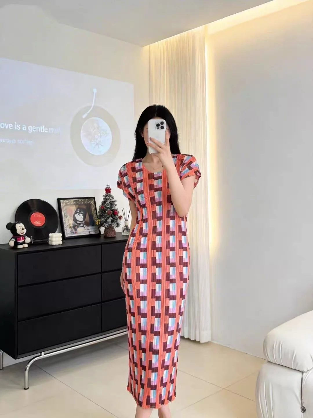 

Классическая юбка миди в клетку с эффектом похудения, летняя новинка, модная плиссированная женская юбка с длинным рукавом и круглым вырезом