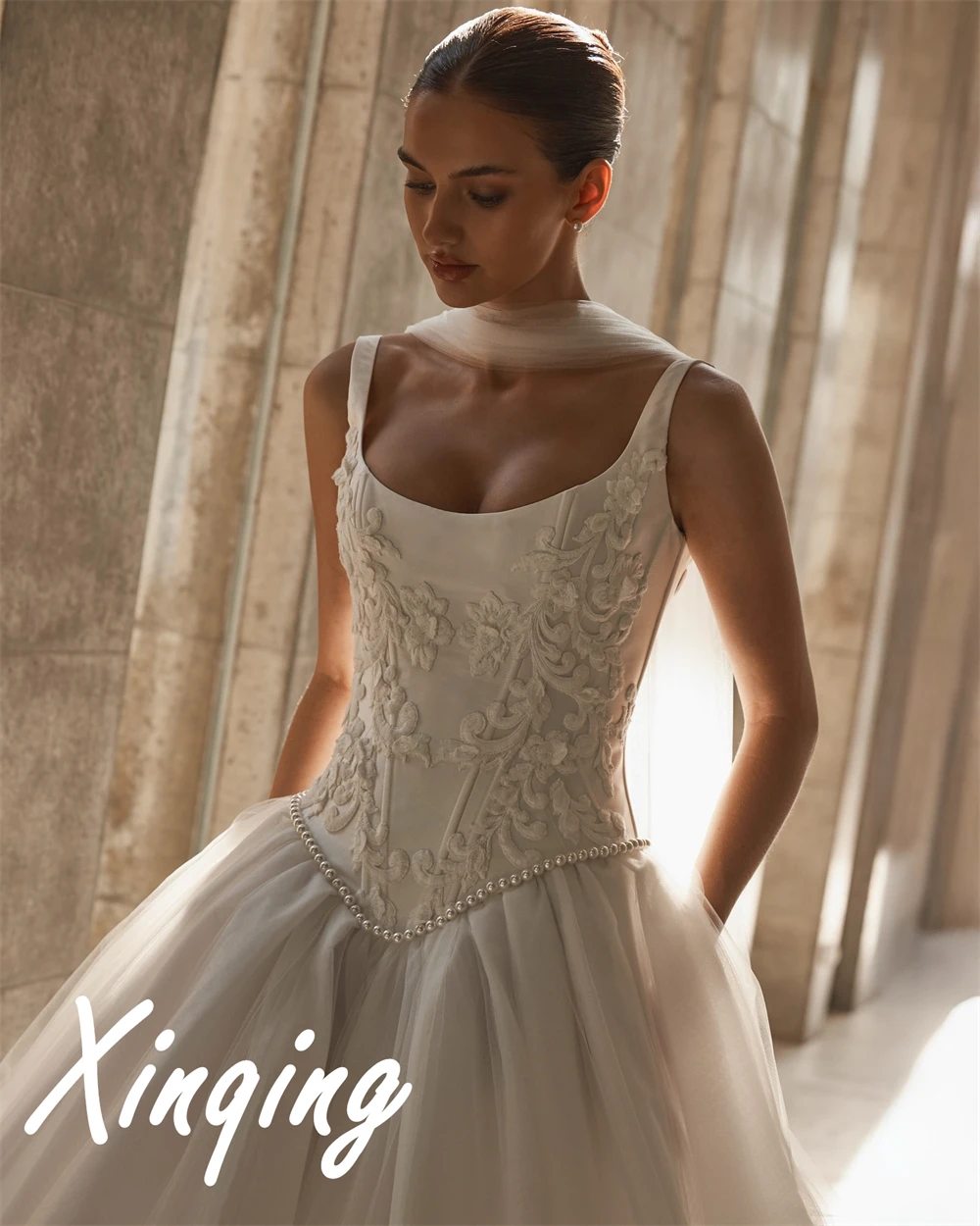 맞춤형 패션 튤 웨딩드레스 몽환적인 스트랩리스 플라워 고급 웨딩드레스 2025 신부 드레스 웨딩 게스트