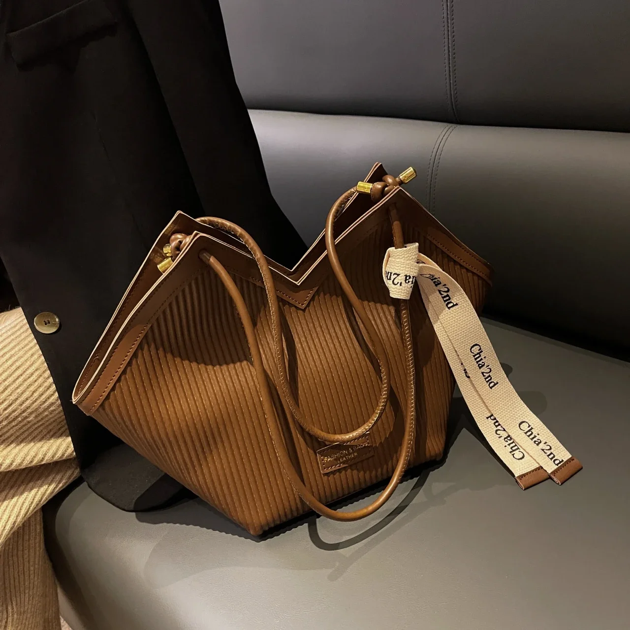 New Design Fashion Women Ladies Shoulder Bag Tote Bag Winter Texture Commuter Casual Retro Pure Colour Vertical Stripe Tote