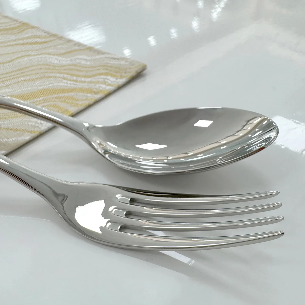 5Pcs Silver Stainless Steel Flatware Set, Heavy Duty Mirror Polished Cutlery, Luxury Knife Fork Spoon for Wedding Party