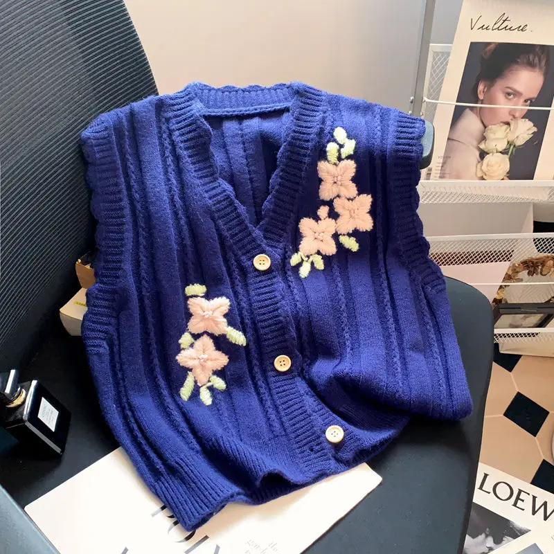 French Retro Vest Sweater Mori Girl Pink Flower Knitted Vest 2025 Autumn Beige Cardigan Vests Korean Fashion Waistcoat