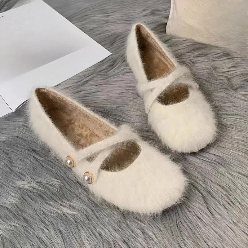 

Нечеткая обувь, осенне-зимние новые туфли Мэри Джейн с круглым носком и жемчугом, однолинейный ремень, нескользящая мягкая подошва