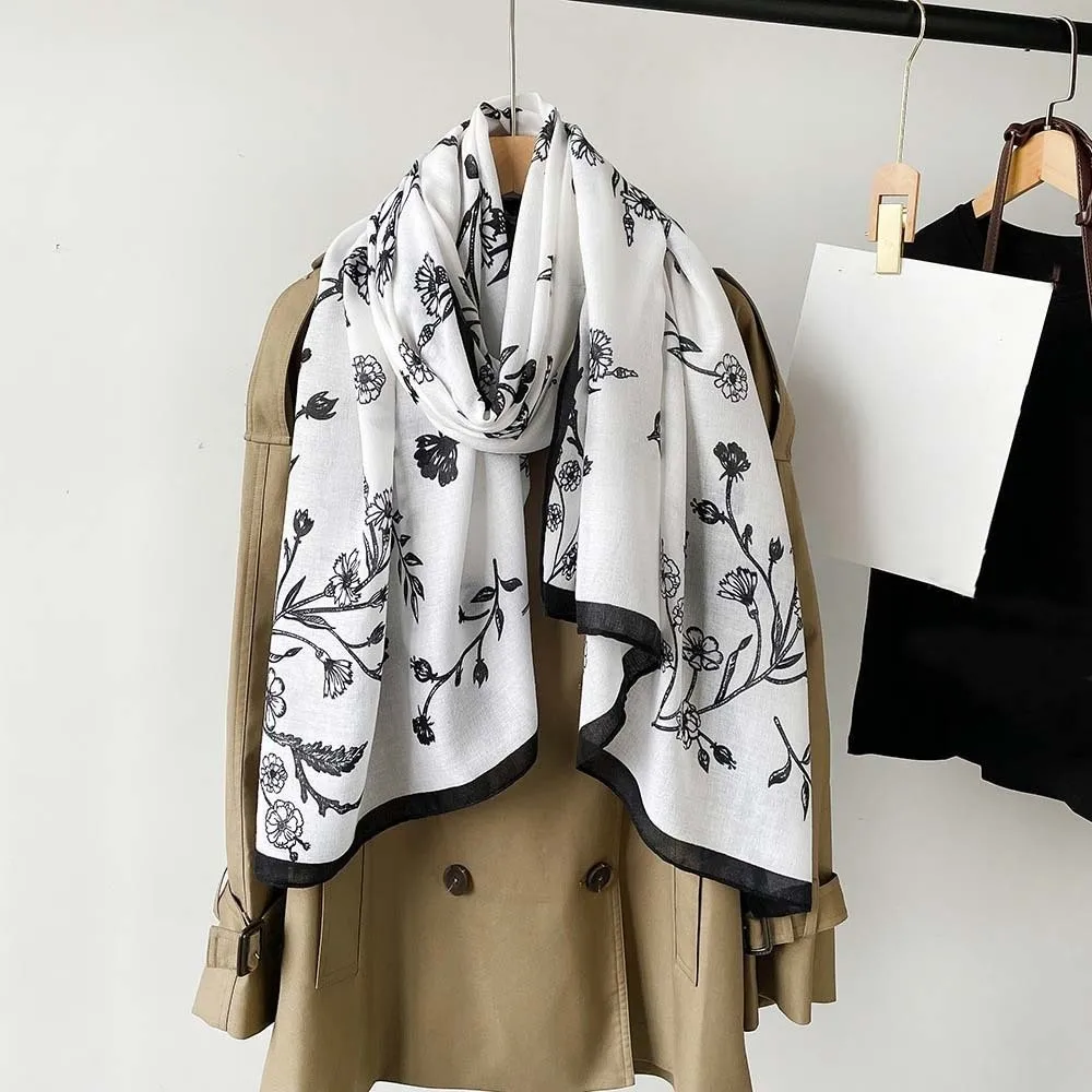

Breathable Women Floral Scarf Long Bird Patterned Thin Large Shawl Lightweight Sweat-absorption Sunscreen Headscarf