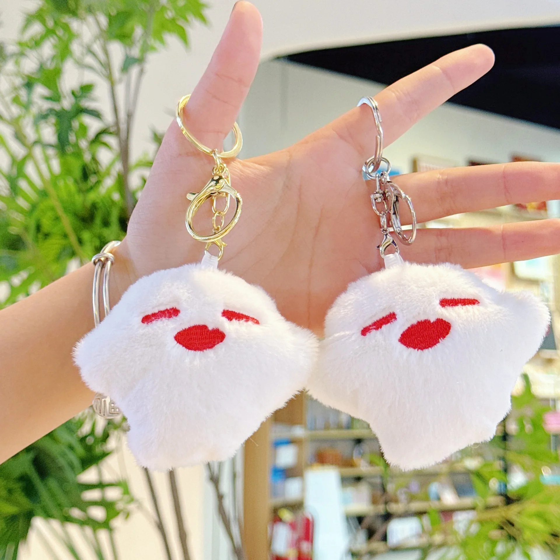 

Cartoon White Plush Ghost Keychain Bag Pendant Doll Cute Plush Bag Hanging Accessories Doll Key Chains Children's Halloween Gift