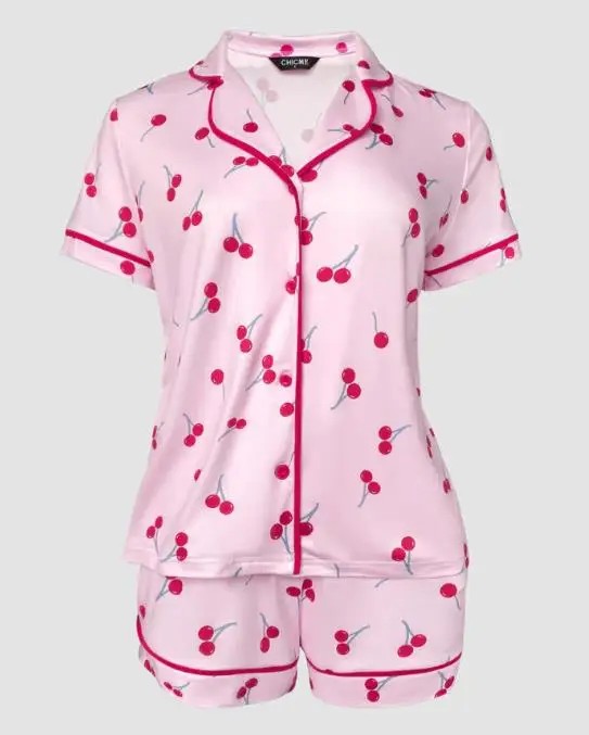 

Комплект из двух предметов, женский наряд 2026, весенний новый вишневый принт, рубашка с лацканами и контрастной лентой, повседневный домашний пижамный комплект с шортами
