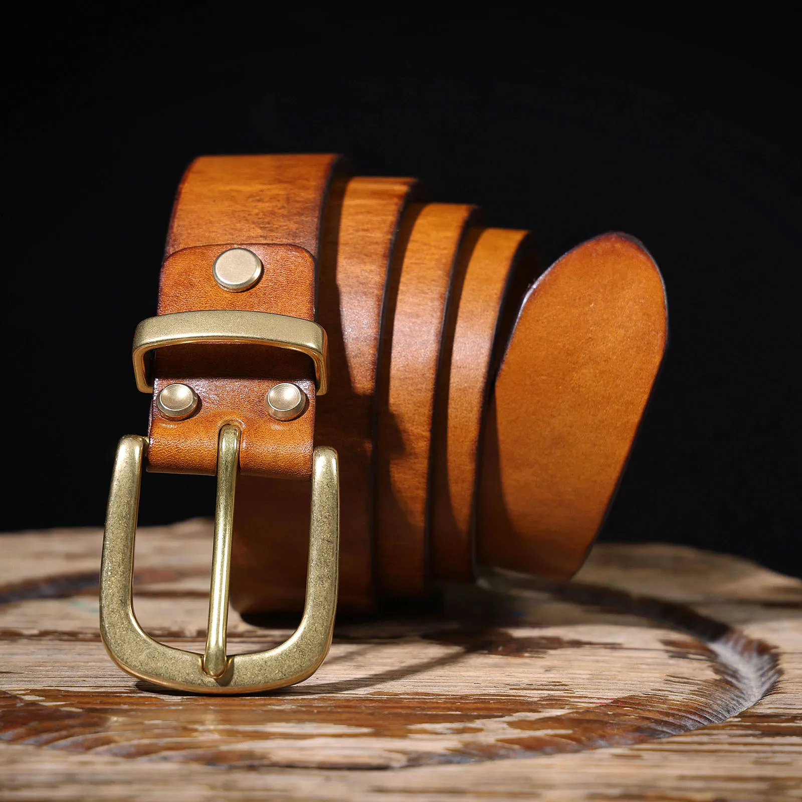 S.WORKER Klassischer dicker Herrengürtel aus echtem Leder, Messing-Dornschließe, vollnarbiges Rindsleder, Vintage-Freizeitgürtel für Jeans, mit Geschenkbox – Detail 17