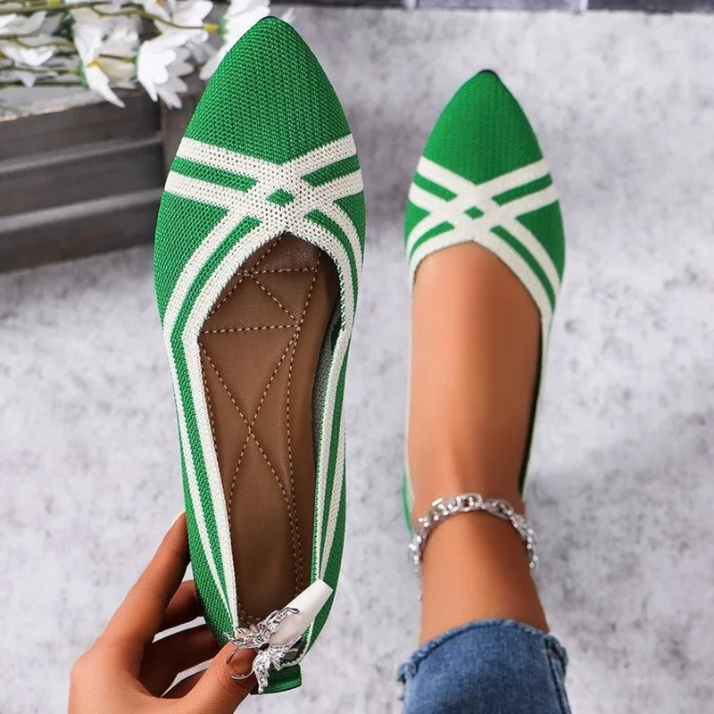 Women's Flat Shoes 2024 Spring and Autumn New Large Size Pointed Flat Women's Shoes Comfortable Flying Woven Bean Shoes