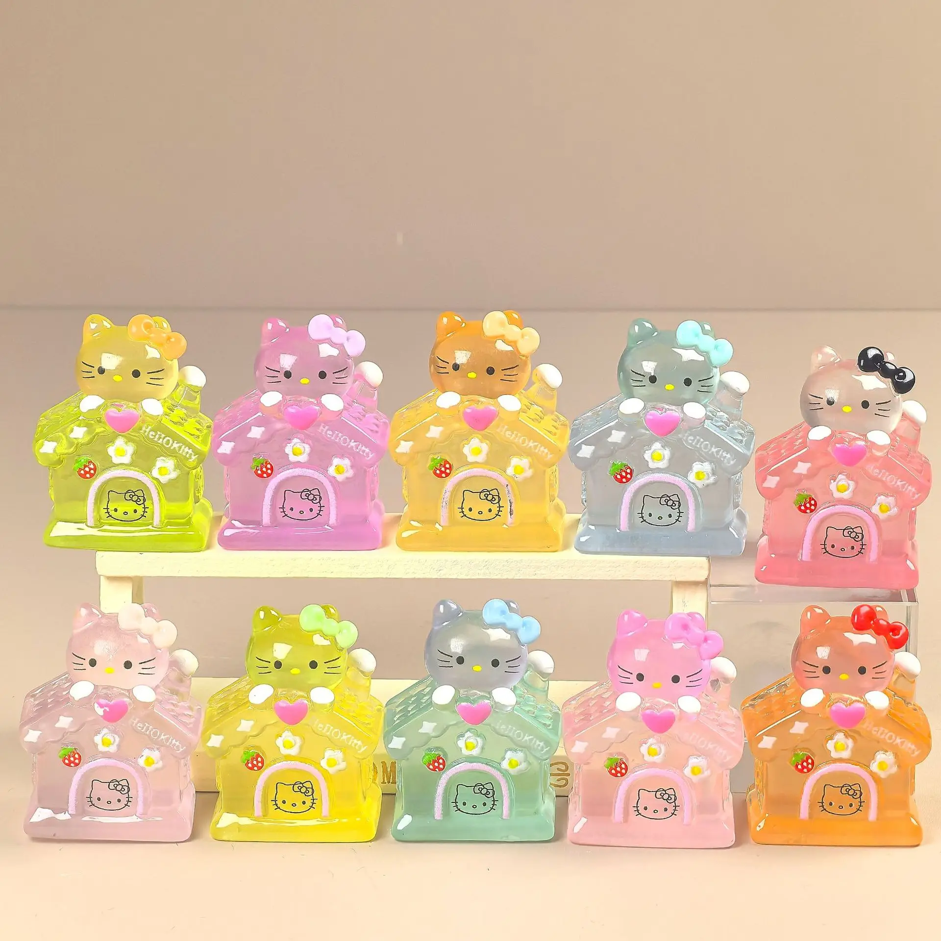 

Hello Kitty ornaments diy doll tabletop ornaments resin accessories