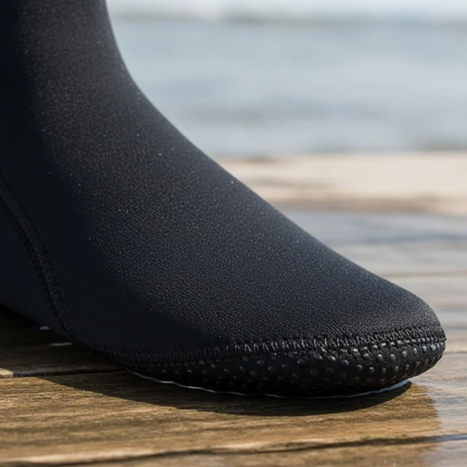 

3mm Neoprene Diving Socks High Stretch Non-Slip Thermal Water Socks for All Genders Beach Aquatic Booties Extremely Stretchy