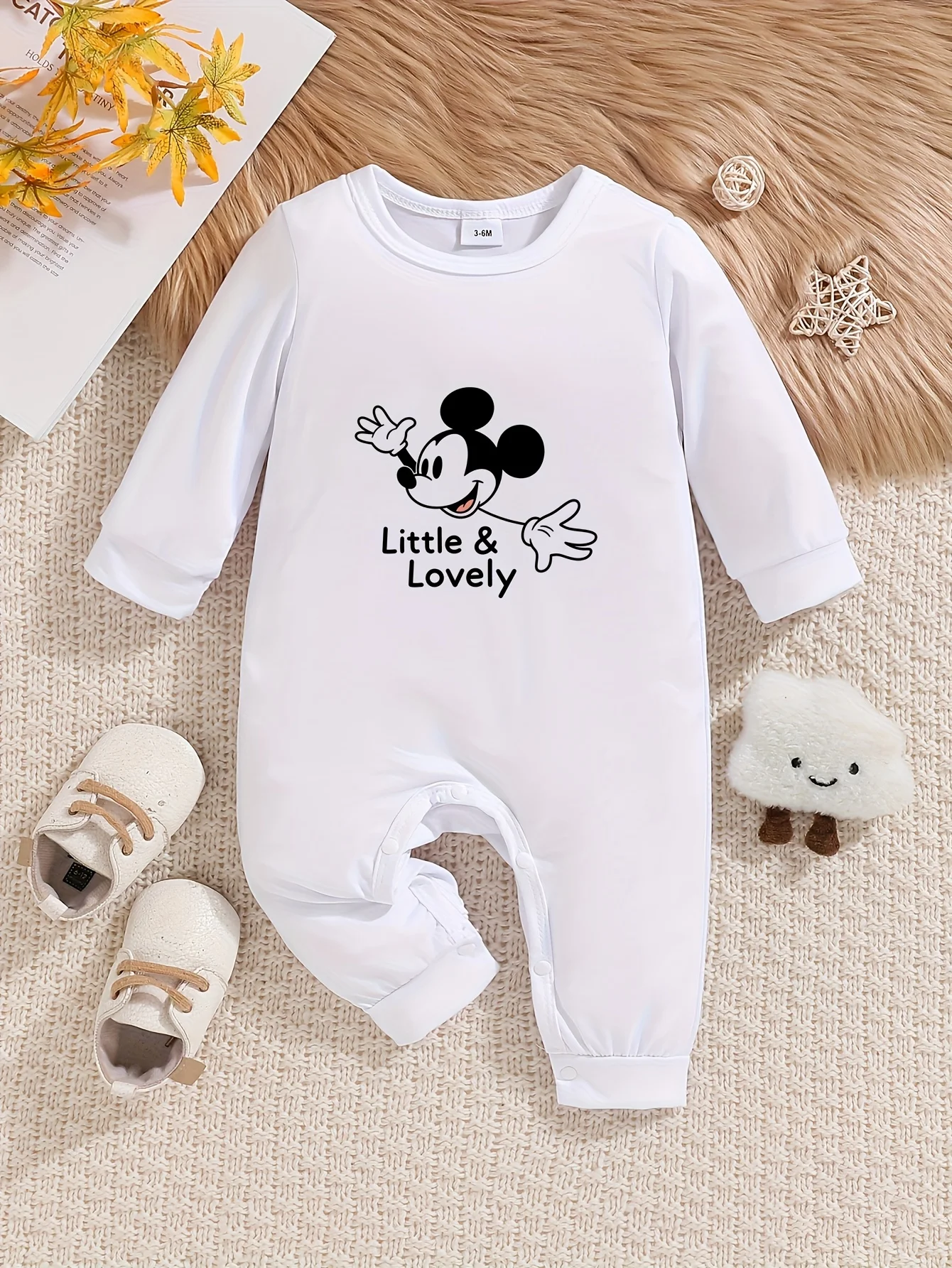 

【Officially Licensed】Disney Mickey Mouse Unisex Baby Long-Sleeve Romper, made of soft skin-friendly fabric with cartoon patterns