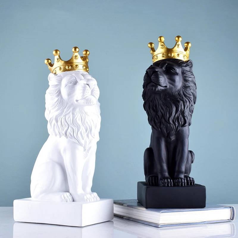 European Resin Black And White Crown Lion Ornaments Home Livingroom Figurines Accessories Office Desktop Model Room Decoration