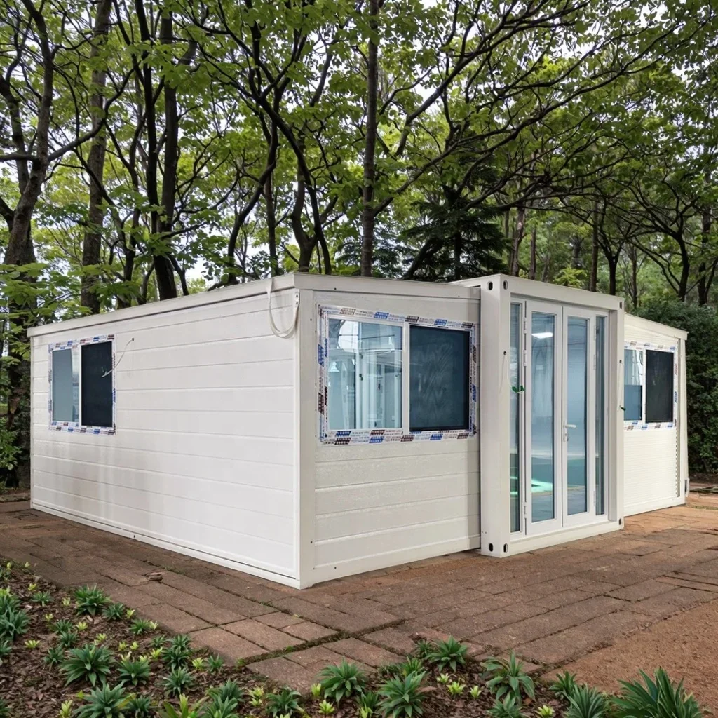 Moderna casa contenitore espandibile da 40 piedi, pronta da usare, facile da montare, piccolo carport da villa in acciaio realizzato con pannello sandwich