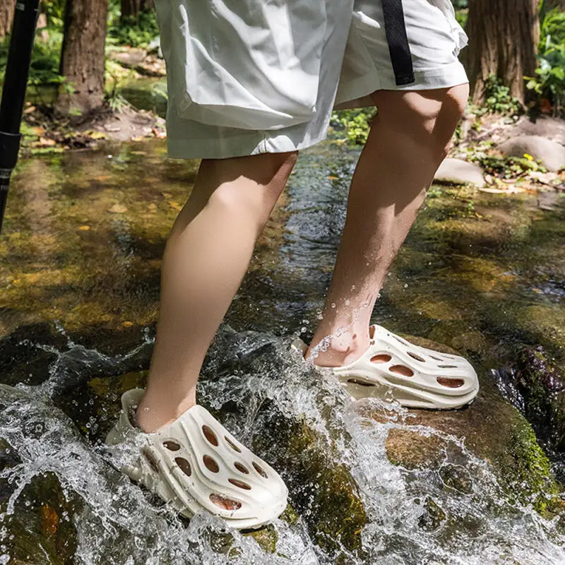 Soft Thick Bottom Non Slip Outdoor Slippers Men Summer 2026 Breathable Hollow Out Clogs Man Waterproof EVA Water Shoes Sneakers