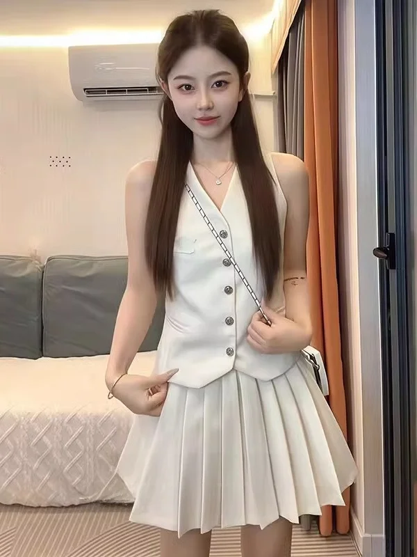 

Summer New Design Small Fraance Sle Set Women's Svel Vest Top Pleated f Skirt Two-Piece Set French Sle V-Ne ...