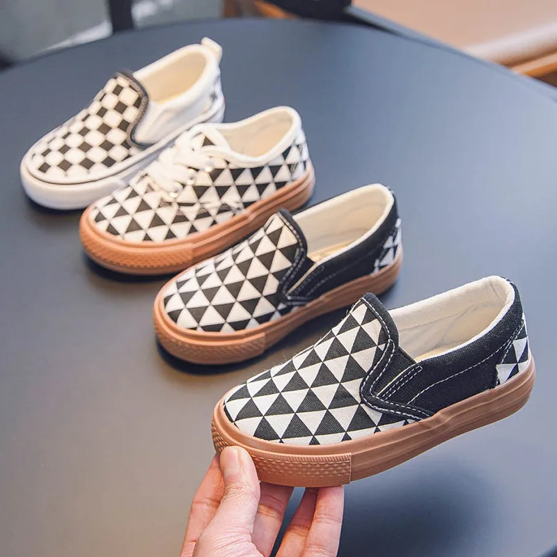 

Children's Canvas Shoes Boys Shoes Plaid Plate Shoes Spring and Summer New Girls Shoes Baby Casual Shoes Children's Shoes