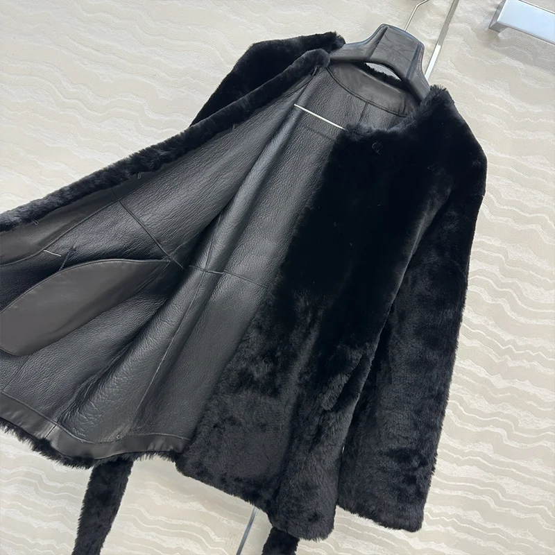 高品質の女性の新しい冬の毛皮のコート厚いミッドレングスのアウターウェア女性服ウエストベルト付き高級 251107147