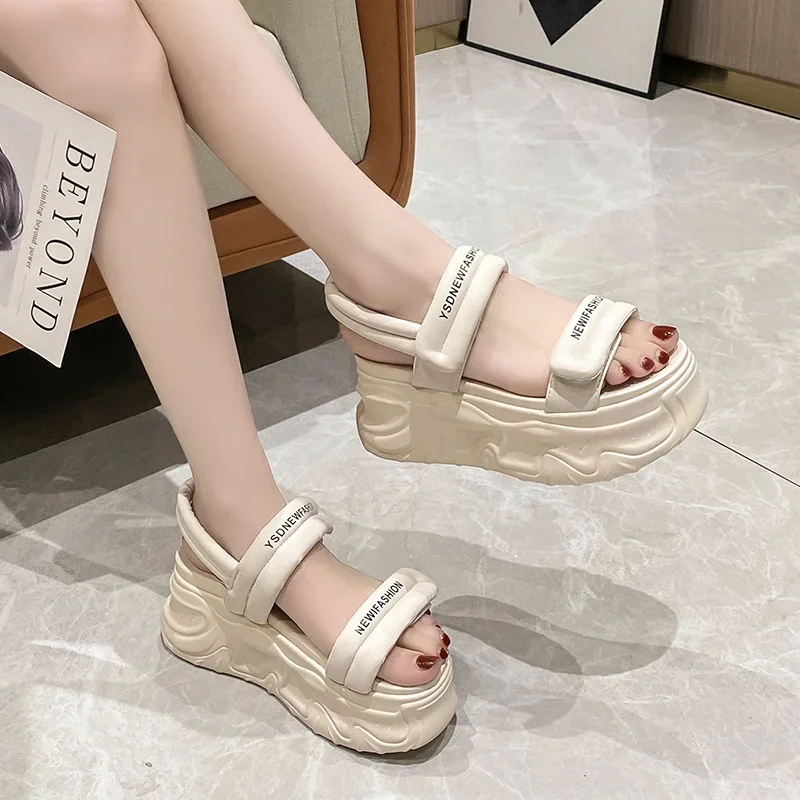 Wanita Platform sandal musim panas baru desainer datar tumit sepatu Chunky 8CM Hook Loop sandal pantai wanita Gladiator Sport Sandalias