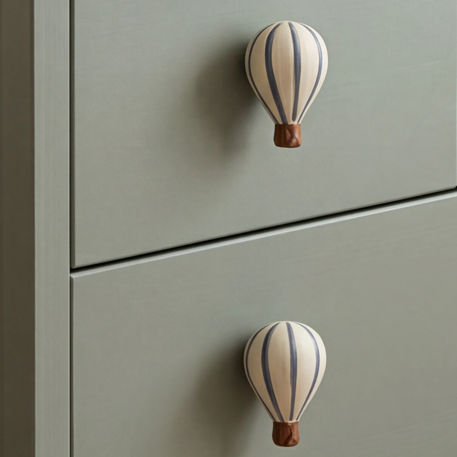 Resin Blue Striped Hot Air Balloon Knob Decorative Look Vintage Drawer Handles for Home Decore Kitchen Hardware Cupboard Glass