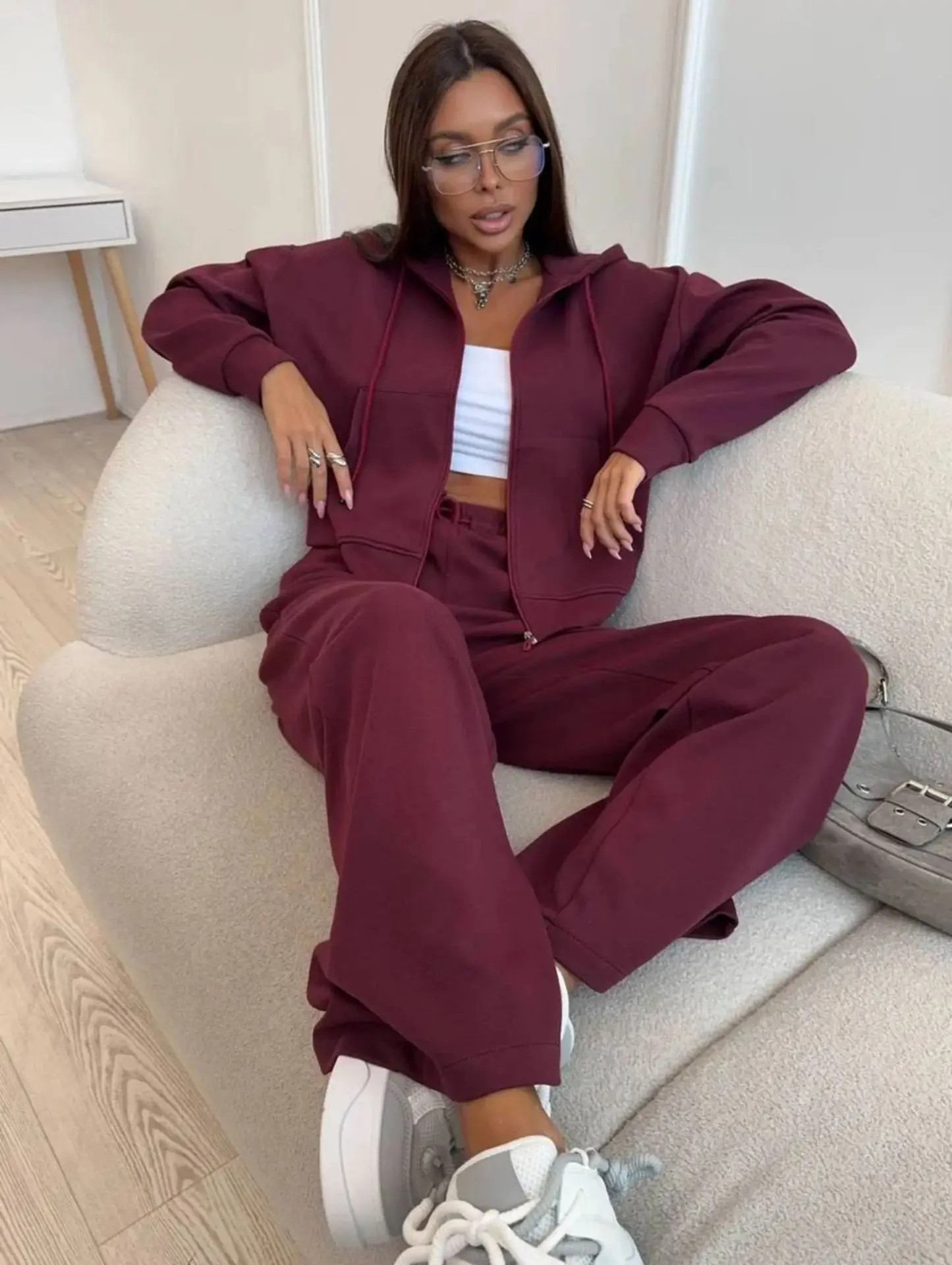 

Women's 2 Piece Loungewear Set, Zip Up Hoodie and Wide Leg Pants, Oversized Casual Sweat Suit for Daily Wear