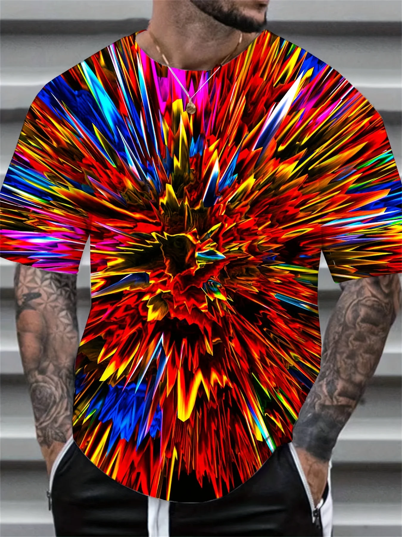 تي شيرت رجالي مطبوع تجريديًا، لوحة ألوان جريئة، مسامي ومريح، يعرض أسلوبًا فريدًا #1