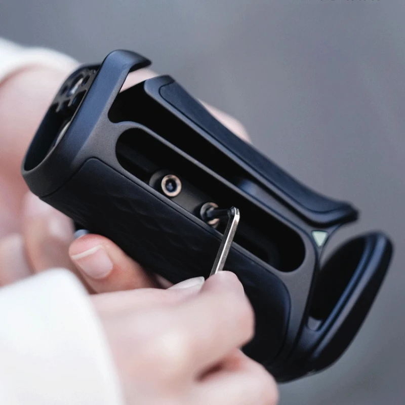 Side handle rabbit cage handheld video shooting left and right hand handle quick release suitable for camera side grip