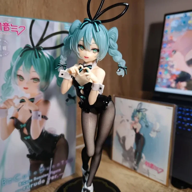 Anime Hatsune Miku Bunny Girl adornos de paisaje hechos a mano alrededor de la animación decoración de escritorio regalo de cumpleaños para niñas