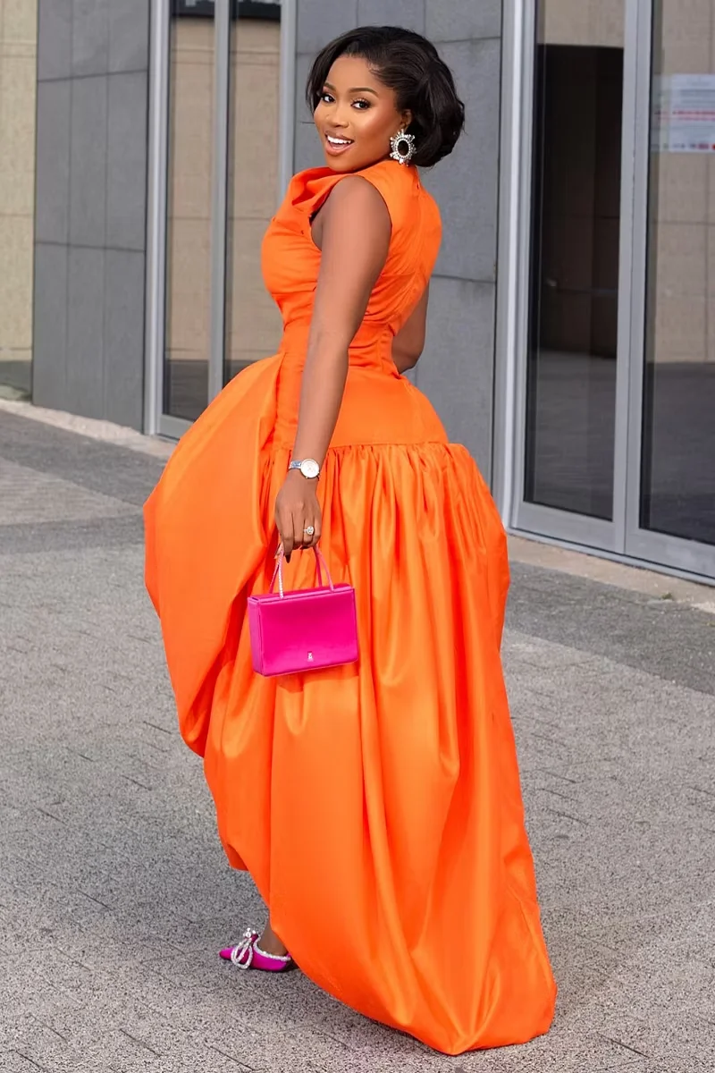 Ärmelloses Satin High-Low Maxikleid mit asymmetrischem Schlitz und Ballonrock – Abendkleid für Hochzeitsgäste, Cocktail- und formelle Anlässe