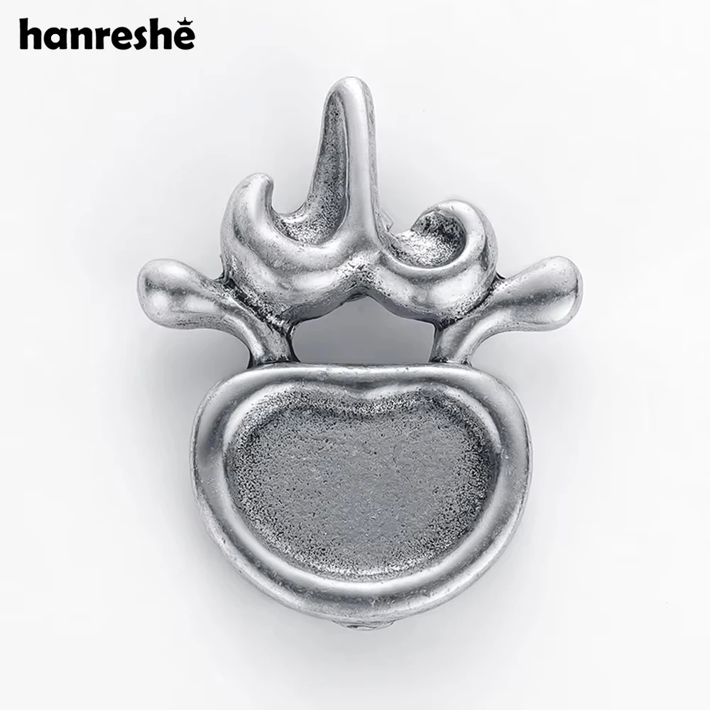 Vertebra Brooch Badge Anatomy Medical Doctors Nurse Gift Gold Color Spine Lapel Pin Metal Exquisite Brooch Fashion Jewelry Women