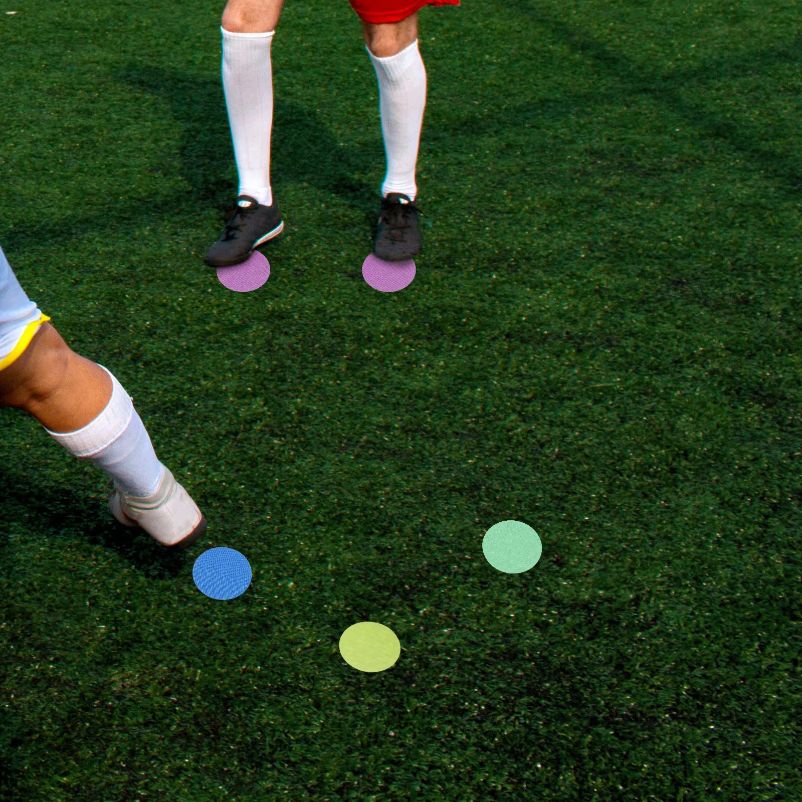 

STOBOK 36Pcs Dot Markers 4 Inch Gym Floor Vinyl Spots for Kindergarten Classroom Football Training Activity Coordination