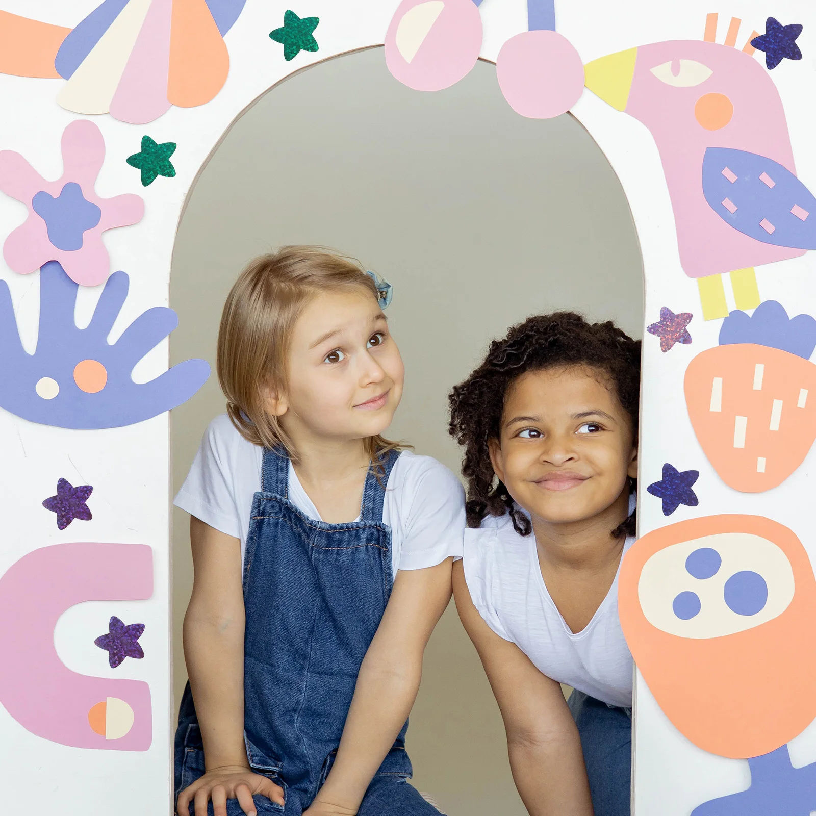 

2 Rolls Pentagram Shaped Stickers Bright Reward Stickers for Classroom Students Teachers Motivational Encouraging Decals