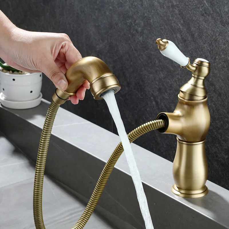 French vintage brass basin pull-out faucet bathroom Gold Mixer Tap cabinet ceramic one-piece basin cold and hot splash-proof