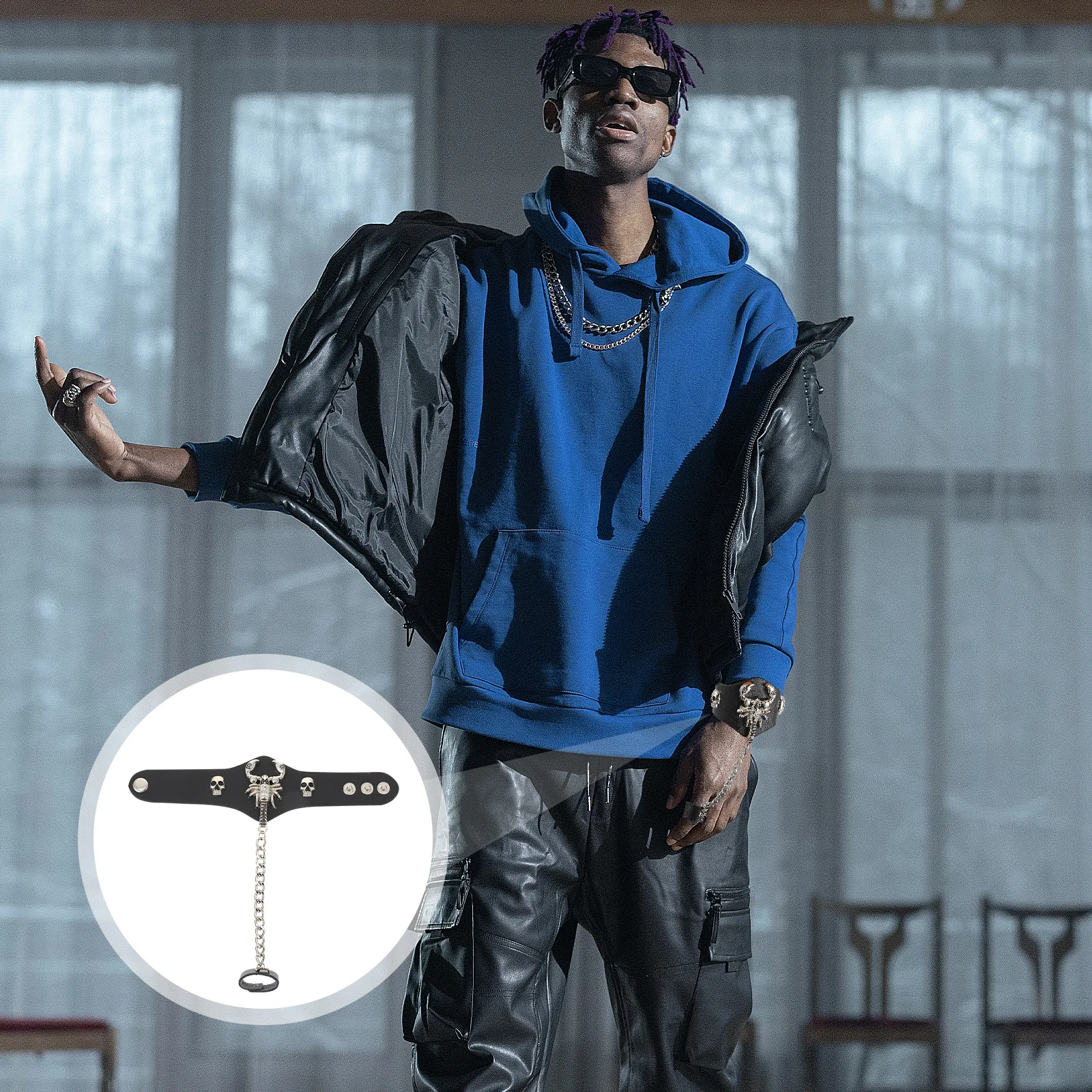 

1Pcs Creative Scorpion Pattern Bracelet Simple Structure Easy to Wear Unique Wrist Jewelry for Fashion Lovers Scorpion Bracelet