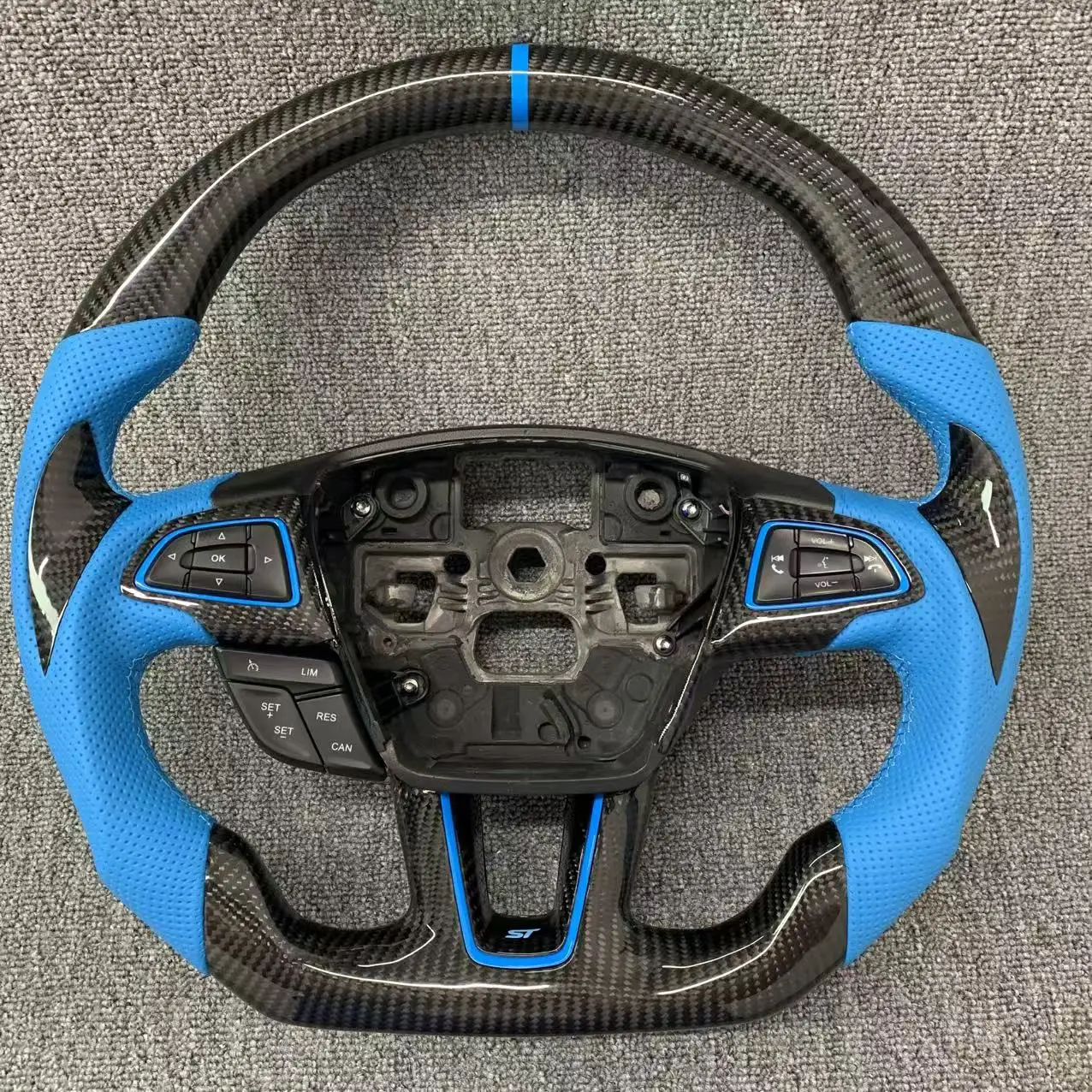 Blaues Leder 100% Carbon-Faser Maßgefertigtes Lenkrad Passend für Ford Focus MK3 2014-2018 Sport-Lenkrad Zubehör – Detail 1