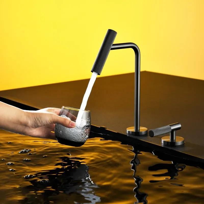Single Handle Bathroom Faucet Modern Water-Saving Brass Sink Faucet with Ceramic Cartridge, Anti-Scale Easy Installation