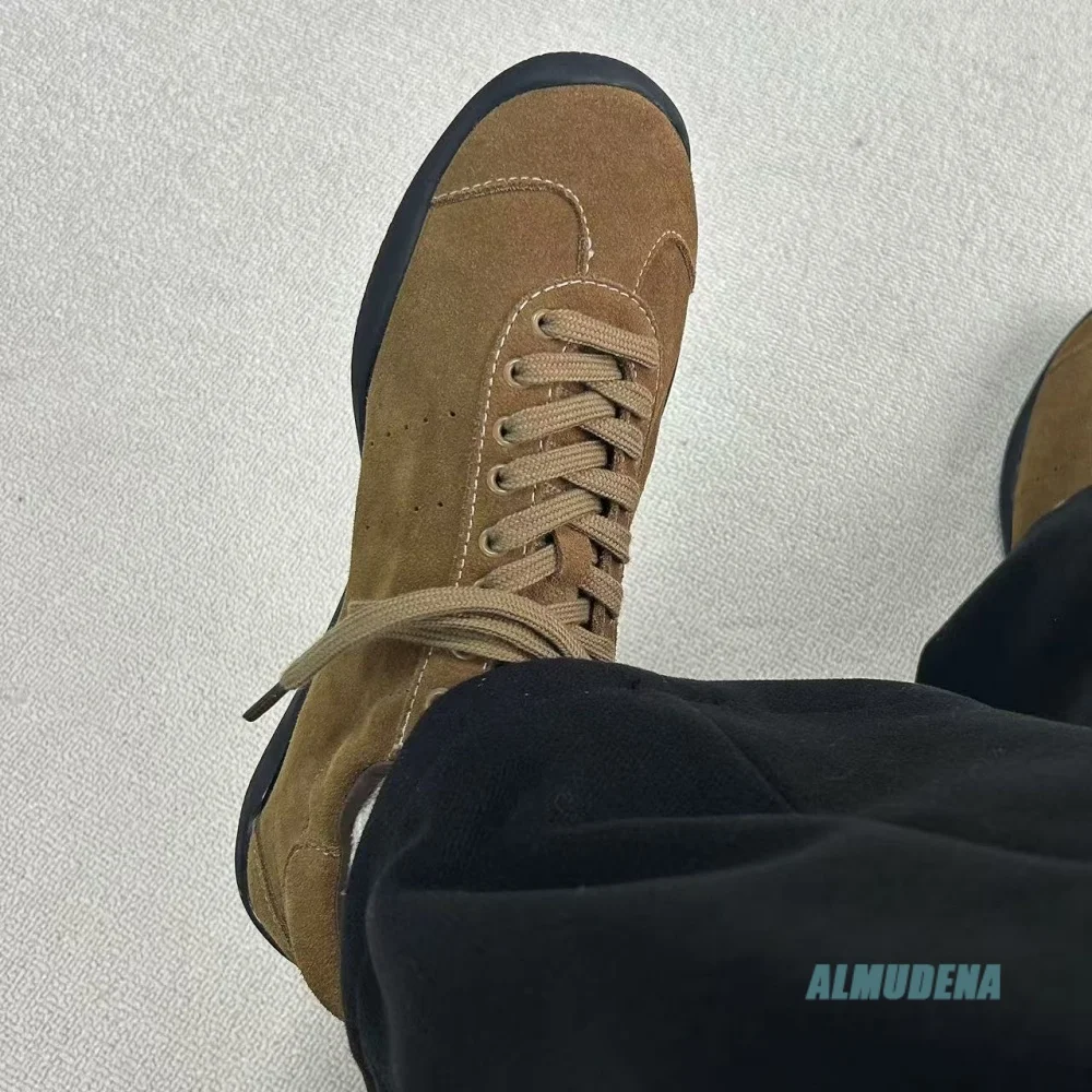 Street Style Men Suede Casual Sneakers Classic Lace-Up Flat Sole Versatile Shoes for Commute Outdoor Spring Autumn Daily Wear