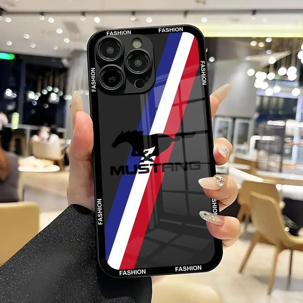 Podkładka pod mysz z logo F-FordS MustangS do iPhone\'a 13 14 12 15 11 Pro XS Max Plus Mini biało-czarna osłona ze szkła hartowanego