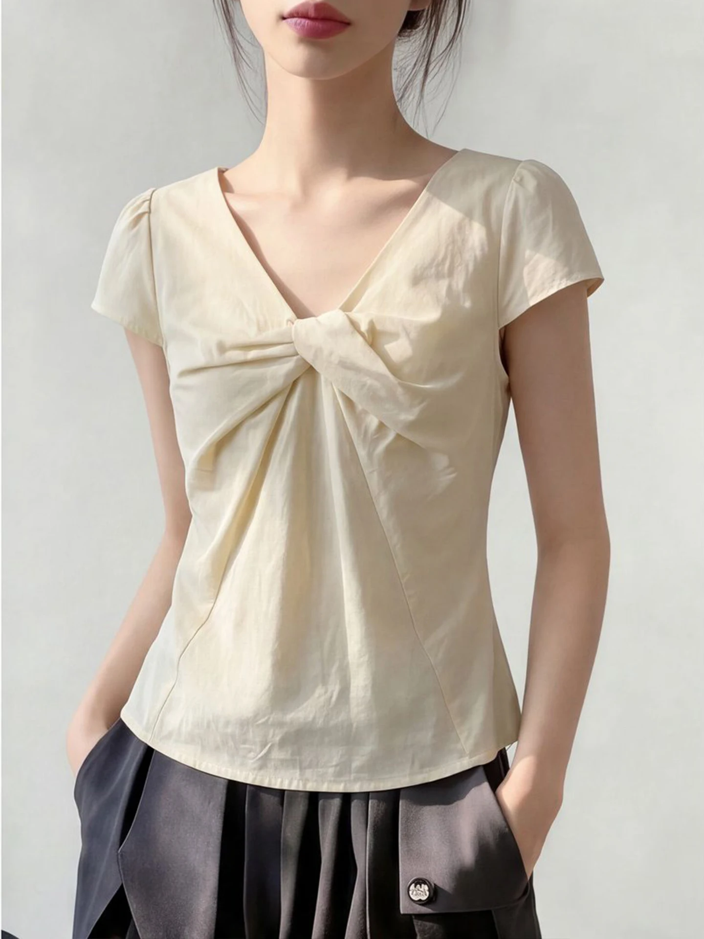 

Summer Thin V-neck Knot-tied Short-sleeve Women's Shirt Stylish Design Korean Style Cotton Breathable Casual Fashion