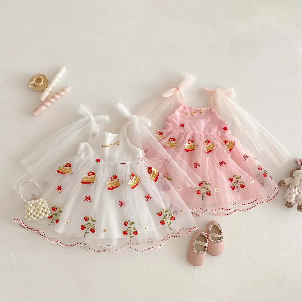 Vestido de malha camisola de verão para meninas, vestido de flores bordado infantil, novo vestido doce, roupa de performance de banquete