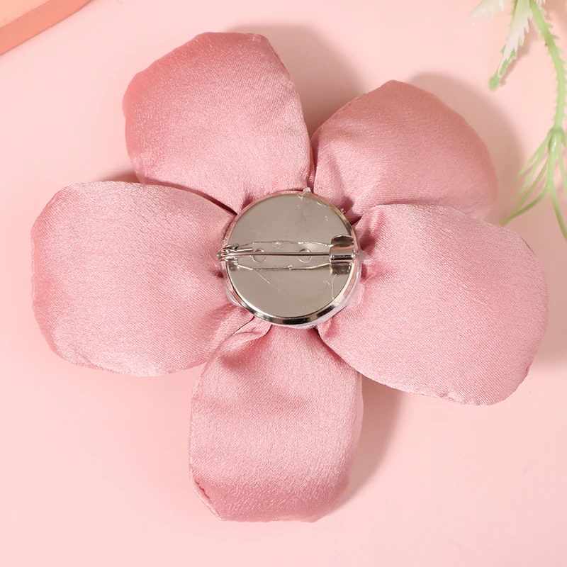 Fashion Fabric Brooch Japanese flower design Brooch Pins For Woman Party Clothing Accessories Badges Gifts neckline decoration